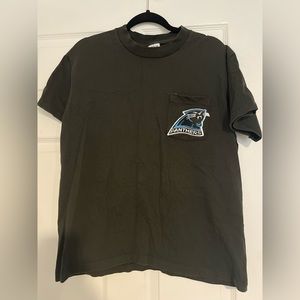 Large VINTAGE Carolina Panthers Pocket Shirt‎